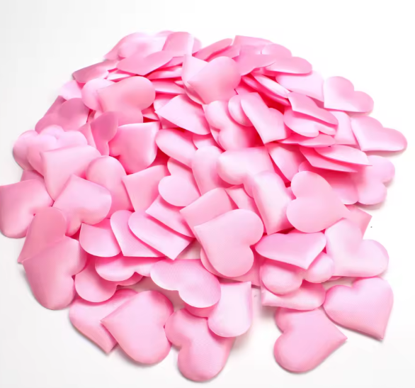 Pétales En Forme De Cœur – Décoration Romantique